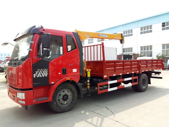 解放J6單橋隨車(chē)吊