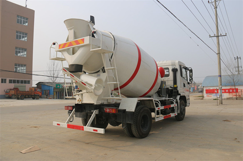 大運(yùn)6-7方攪拌車(chē)