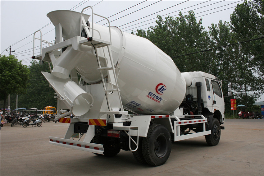 東風(fēng)御虎6立方攪拌車
