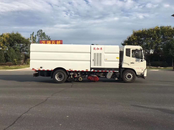 東風(fēng)天錦7水9塵洗掃車（國(guó)六）